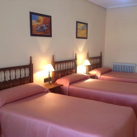 Hostal Argentino Béjar Habitación foto