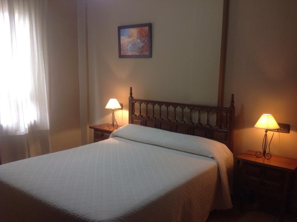 Hostal Argentino Béjar Habitación foto